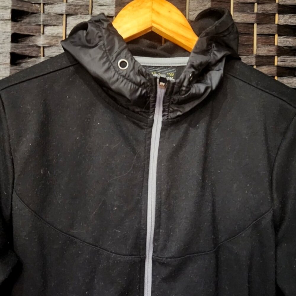 ??3 33?? Hydrogen Jacket - Picture 2 of 7